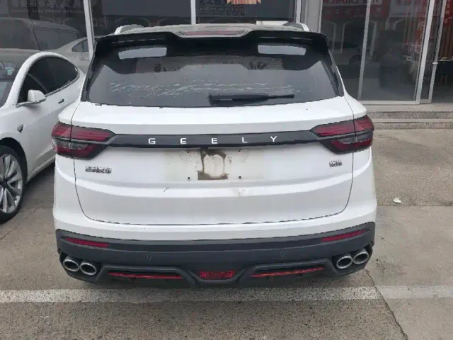 Geely Binyue — Фото автомобиля 5