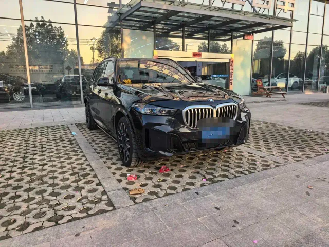 BMW X5 — Фото автомобиля 3