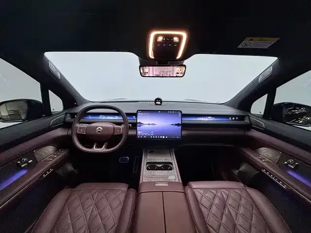 Nio ES8 — Фото автомобиля 7