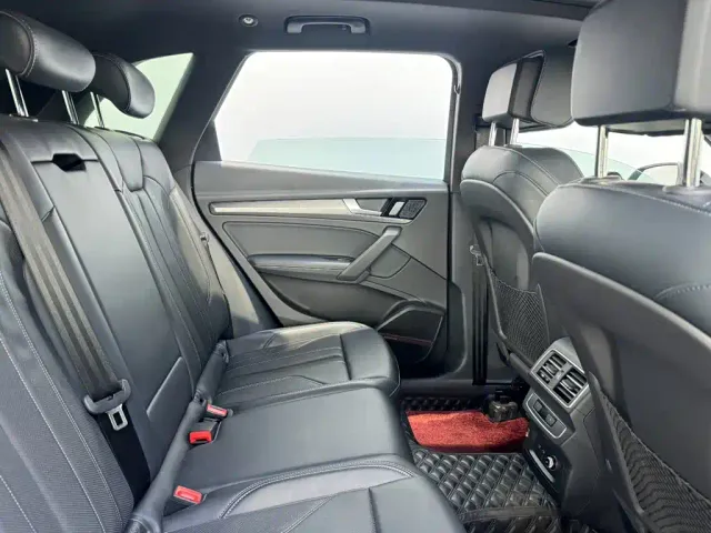Audi Q5L — Фото автомобиля 8