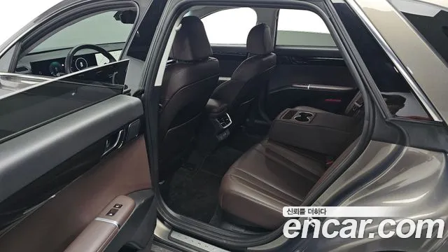 Hyundai Grandeur GN7 — Фото автомобиля 18