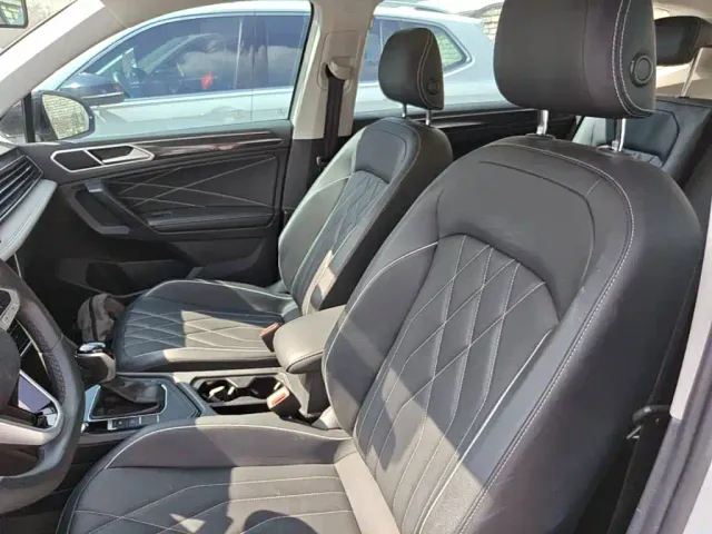 Volkswagen Tiguan L — Фото автомобиля 14