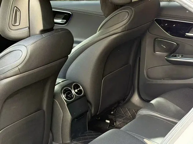 Mercedes-Benz C-Class — Фото автомобиля 8