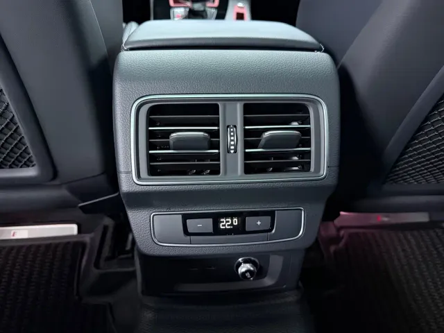 Audi Q5L — Фото автомобиля 14