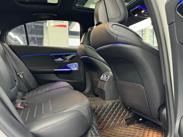 Mercedes-Benz C-Class — Фото автомобиля 9