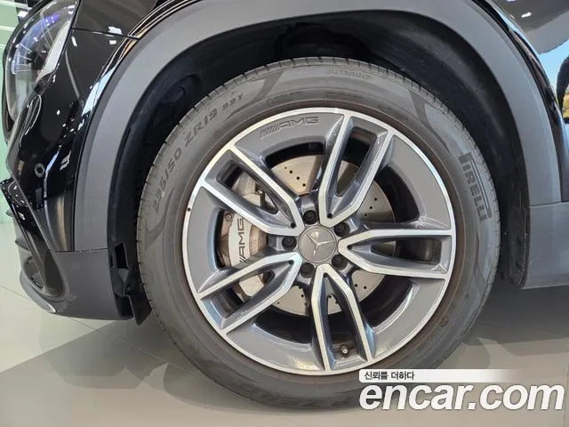 Mercedes-Benz GLB-Class — Фото автомобиля 5