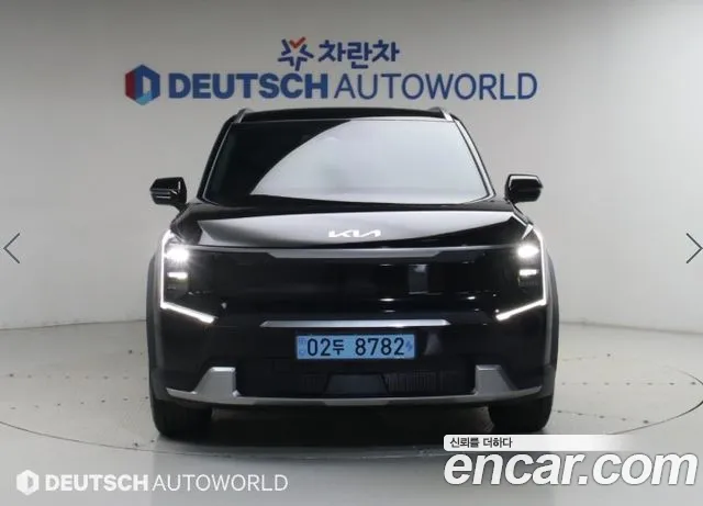 Kia EV9 — Фото автомобиля 3