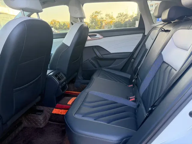 Volkswagen Tharu — Фото автомобиля 9