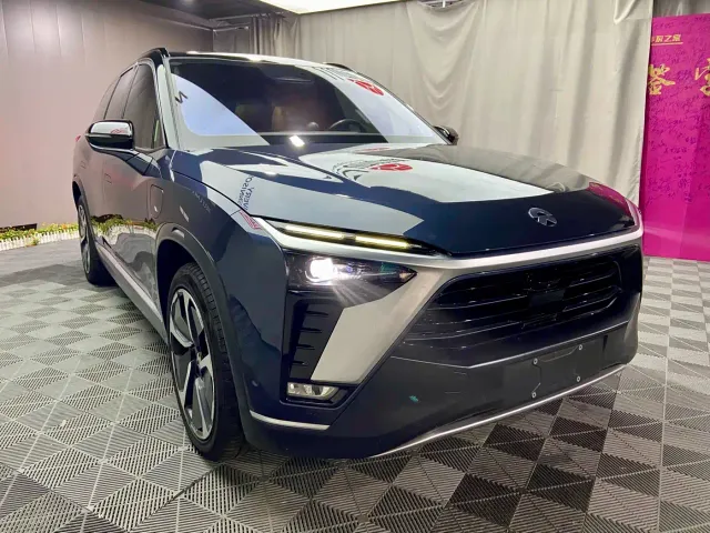 Nio ES8 — Фото автомобиля 3