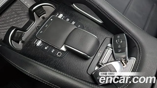 Mercedes-Benz GLE-Class — Фото автомобиля 6