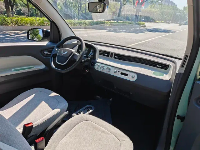 Wuling Hongguang Mini EV — Фото автомобиля 9