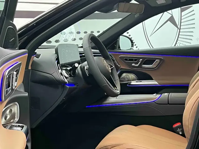Mercedes-Benz E-Class — Фото автомобиля 6