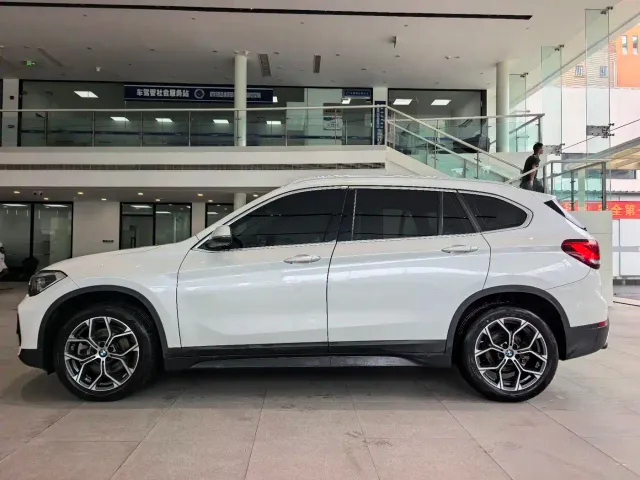 BMW X1 — Фото автомобиля 5