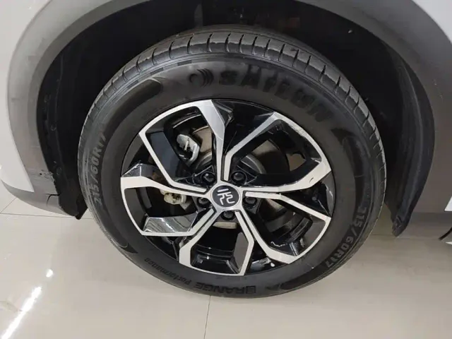 BYD Yuan PLUS — Фото автомобиля 22
