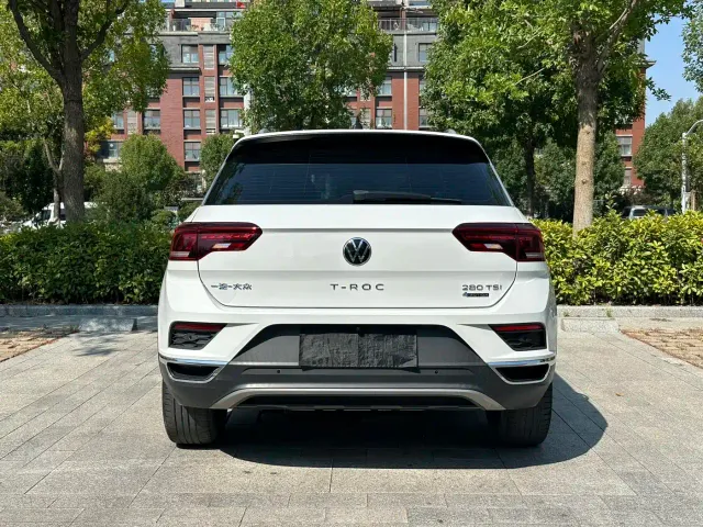 Volkswagen T-Roc — Фото автомобиля 5