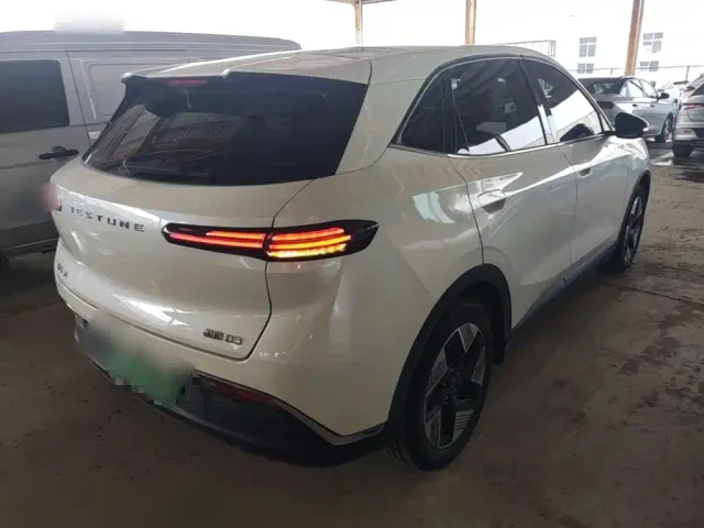Bestune Yueyi 03 — Фото автомобиля 6
