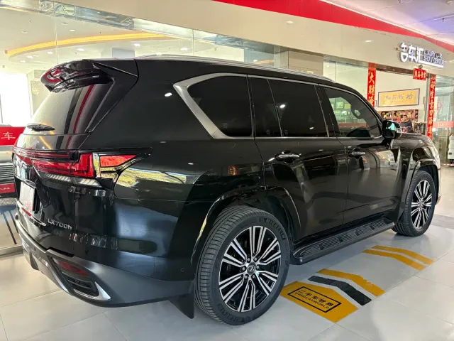 Lexus LX — Фото автомобиля 23