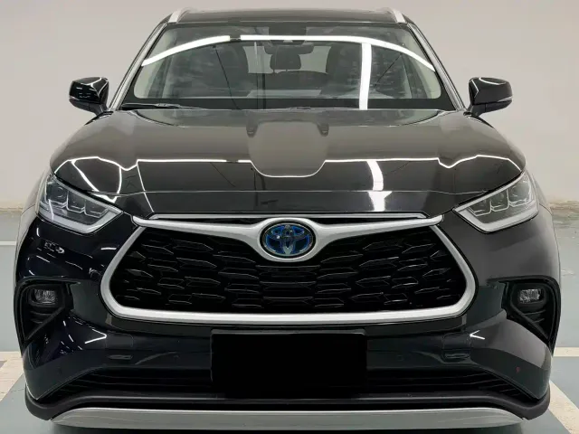 Toyota Highlander — Фото автомобиля 2
