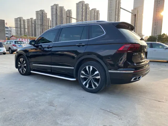 Volkswagen Tiguan L — Фото автомобиля 5