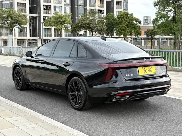 Hongqi H5 — Фото автомобиля 26