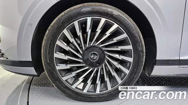 Hyundai Grandeur Grandeur (GN7) 2.5 Бензин 2WD — Фото автомобиля 5