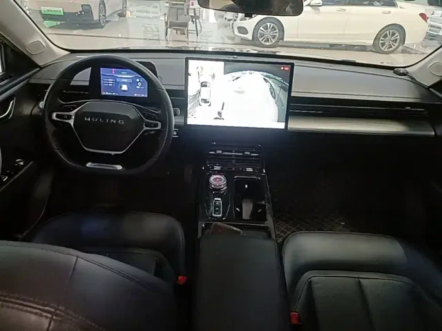 Wuling Starlight — Фото автомобиля 9