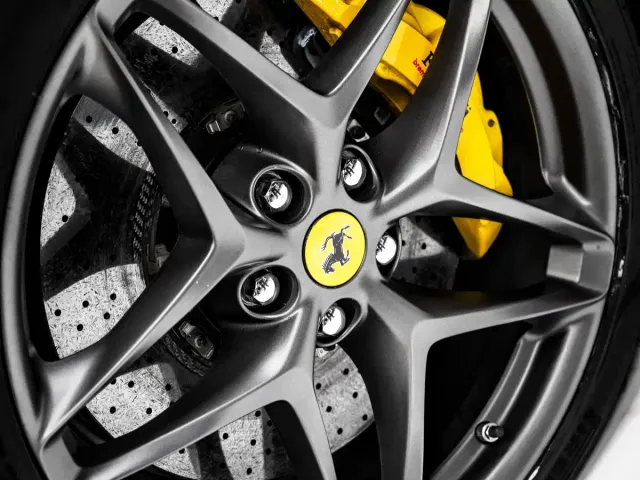 Ferrari Roma — Фото автомобиля 9