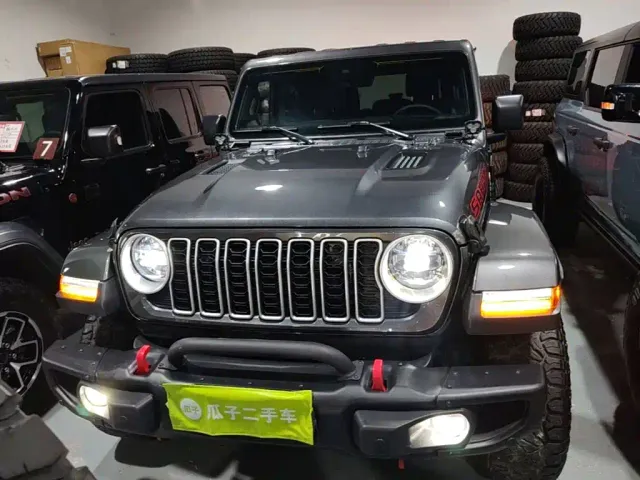 Jeep Wrangler — Фото автомобиля 2