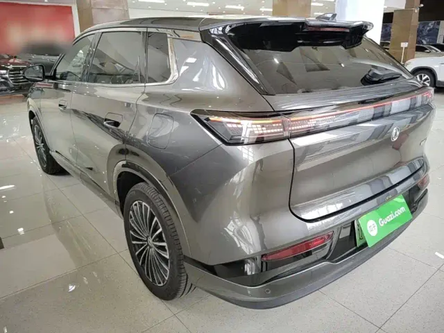 Dongfeng Aeolus L8 — Фото автомобиля 4