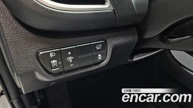 Kia Seltos — Фото автомобиля 28