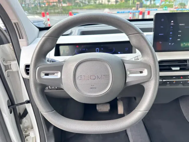 Geely Panda — Фото автомобиля 12