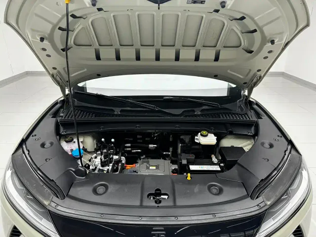 BYD Yuan UP — Фото автомобиля 17