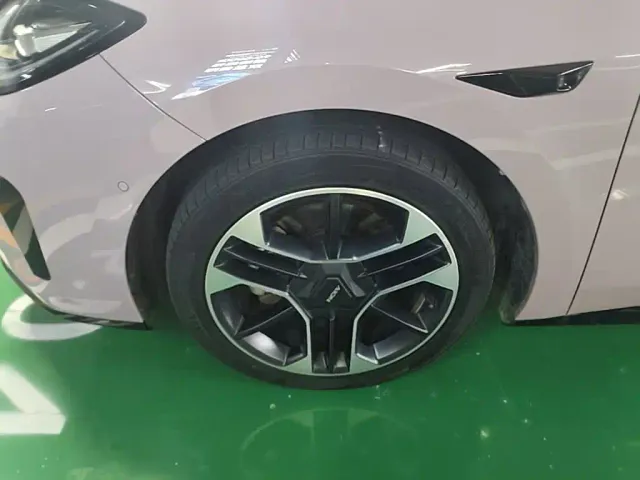 GAC Aion RT — Фото автомобиля 22