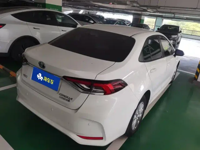 Toyota Corolla — Фото автомобиля 3