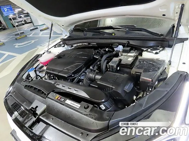 Kia K5 Новый K5 3 поколение 2.0 LPi(Для проката) — Фото автомобиля 6