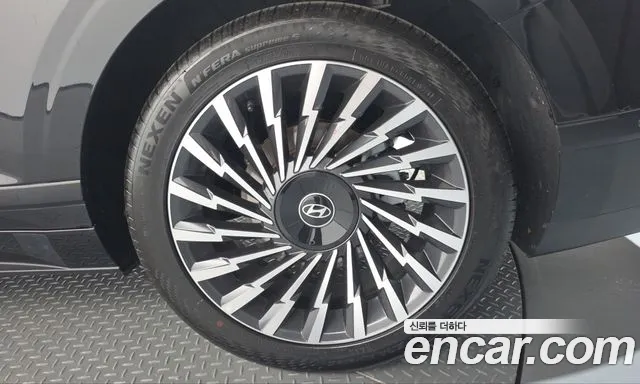 Hyundai Grandeur GN7 — Фото автомобиля 6