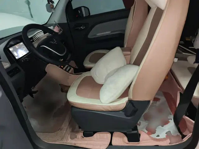 Wuling Hongguang Mini EV — Фото автомобиля 11