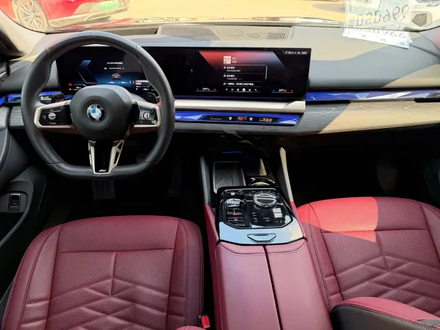 BMW 5 Series — Фото автомобиля 9
