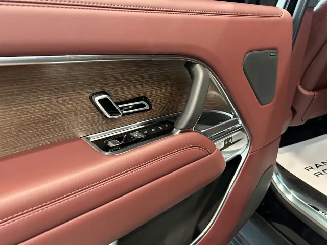 Land Rover Range Rover — Фото автомобиля 13