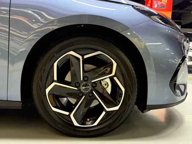 BYD Seal 06 — Фото автомобиля 25