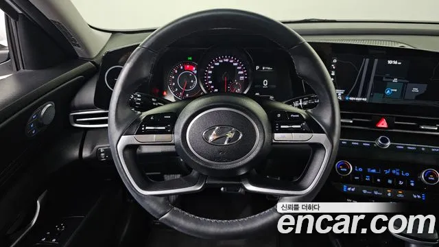 Hyundai AVANTE Avante (CN7) — Фото автомобиля 14