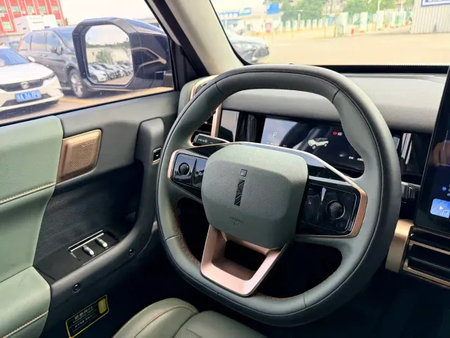 iCAR 03 — Фото автомобиля 15