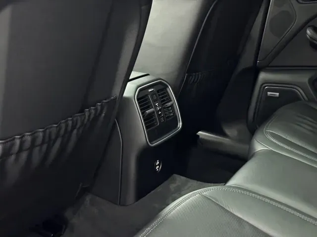 Porsche Macan — Фото автомобиля 14