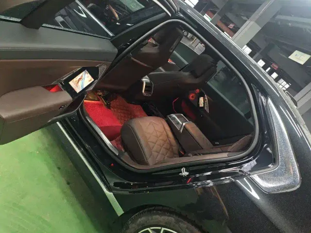 BMW 7 Series — Фото автомобиля 6
