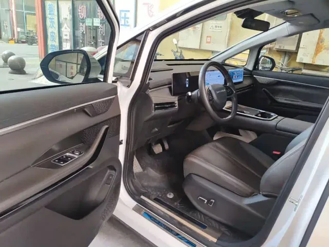 Maxus G70 — Фото автомобиля 15