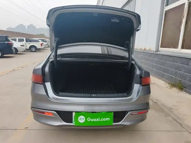 BYD Qin PLUS — Фото автомобиля 18