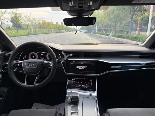 Audi A6L — Фото автомобиля 5