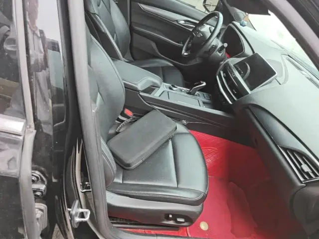 Cadillac CT5 — Фото автомобиля 24