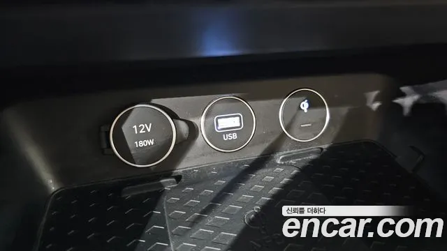 Genesis G70 New — Фото автомобиля 19