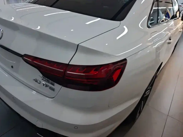 Audi A4L — Фото автомобиля 7